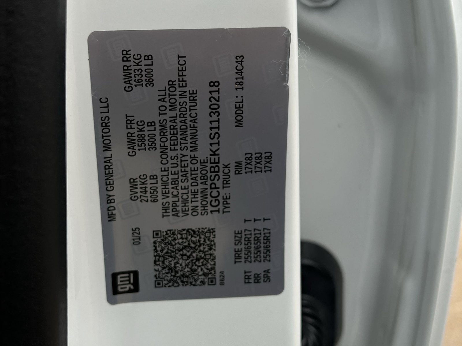 Used 2025 Chevrolet Colorado W/T RWD image 33