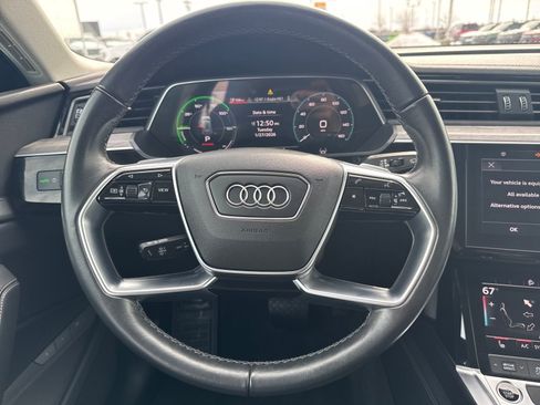 Used 2024 Audi Q8 e-tron Premium image 14