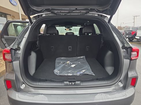 Used 2024 Ford Escape ST-Line w/ Tech Pack #1 image 16