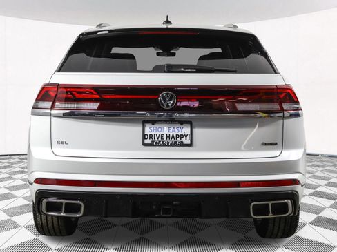Used 2024 Volkswagen Atlas Cross Sport SEL Premium R-Line image 20