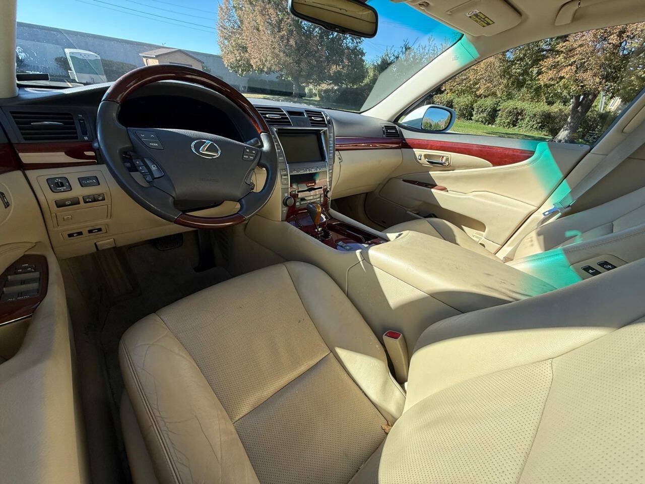 Used 2007 Lexus LS 460 RWD image 9