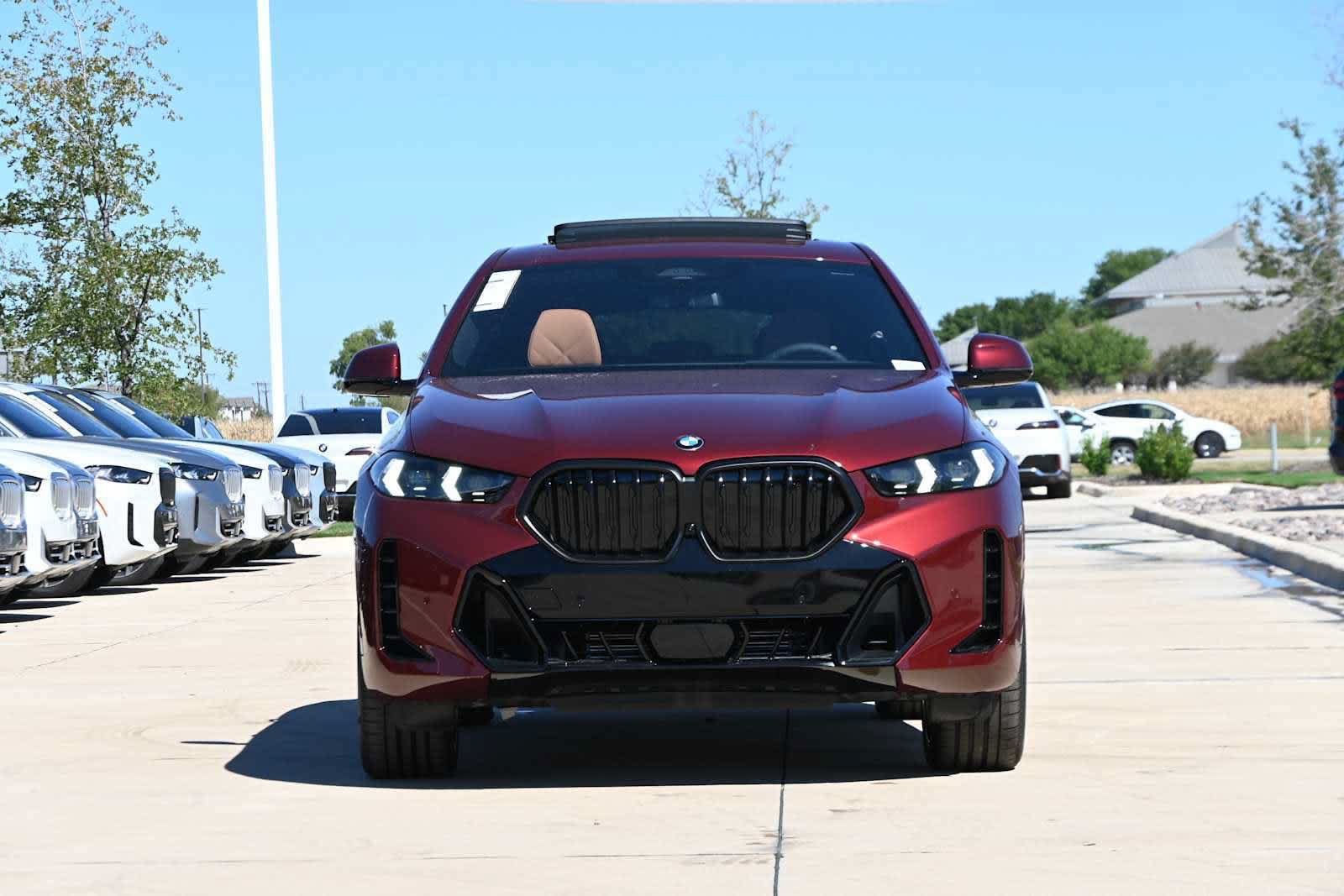 New 2027 BMW X6 xDrive40i w/ Climate Comfort Package AWD/4WD image 2