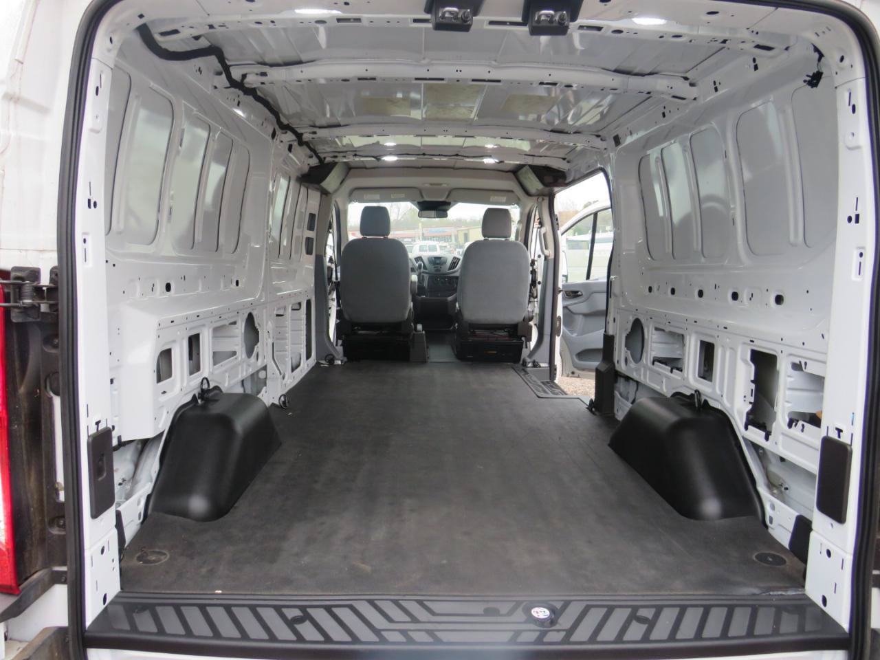 Used 2019 Ford Transit 250 148 Low Roof RWD image 36