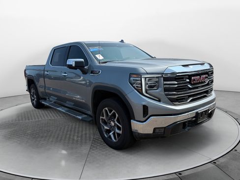 Used 2025 GMC Sierra 1500 SLT w/ SLT Premium Plus Package AWD/4WD image 4