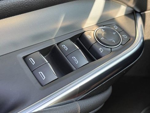 Used 2022 Cadillac XT4 Premium Luxury w/ Enhanced Visibility Package image 24