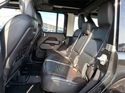 Used 2021 Jeep Wrangler Unlimited Rubicon image 10