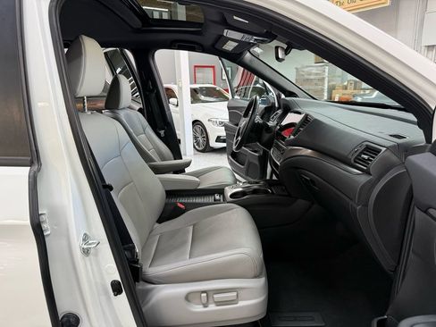 Used 2022 Honda Passport EX-L image 16