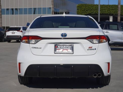 Used 2024 Toyota Corolla SE image 7
