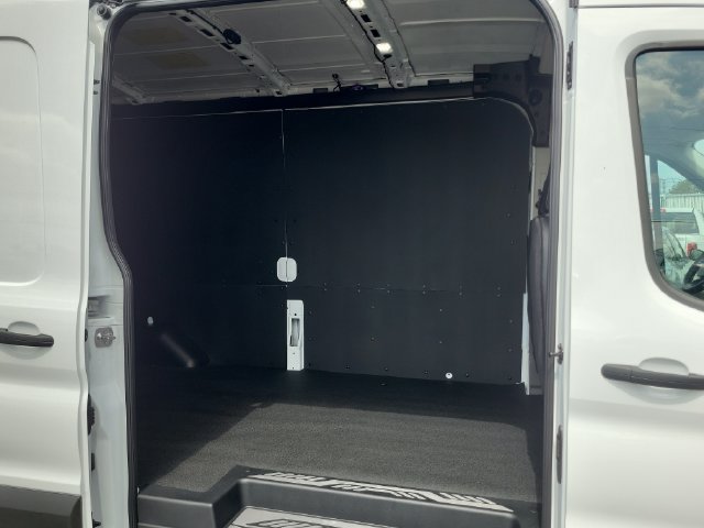 New 2026 Ford Transit 250 148 Medium Roof w/ Load Area Protection Package RWD image 14
