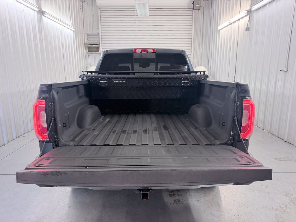 Used 2018 GMC Sierra 1500 SLT AWD/4WD image 32