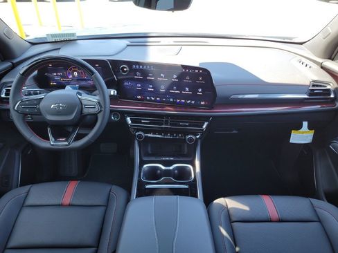 New 2026 Chevrolet Traverse RS image 12