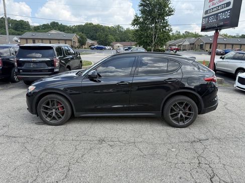 Used 2018 Alfa Romeo Stelvio Sport w/ Quick Order Package 22J Sport image 11