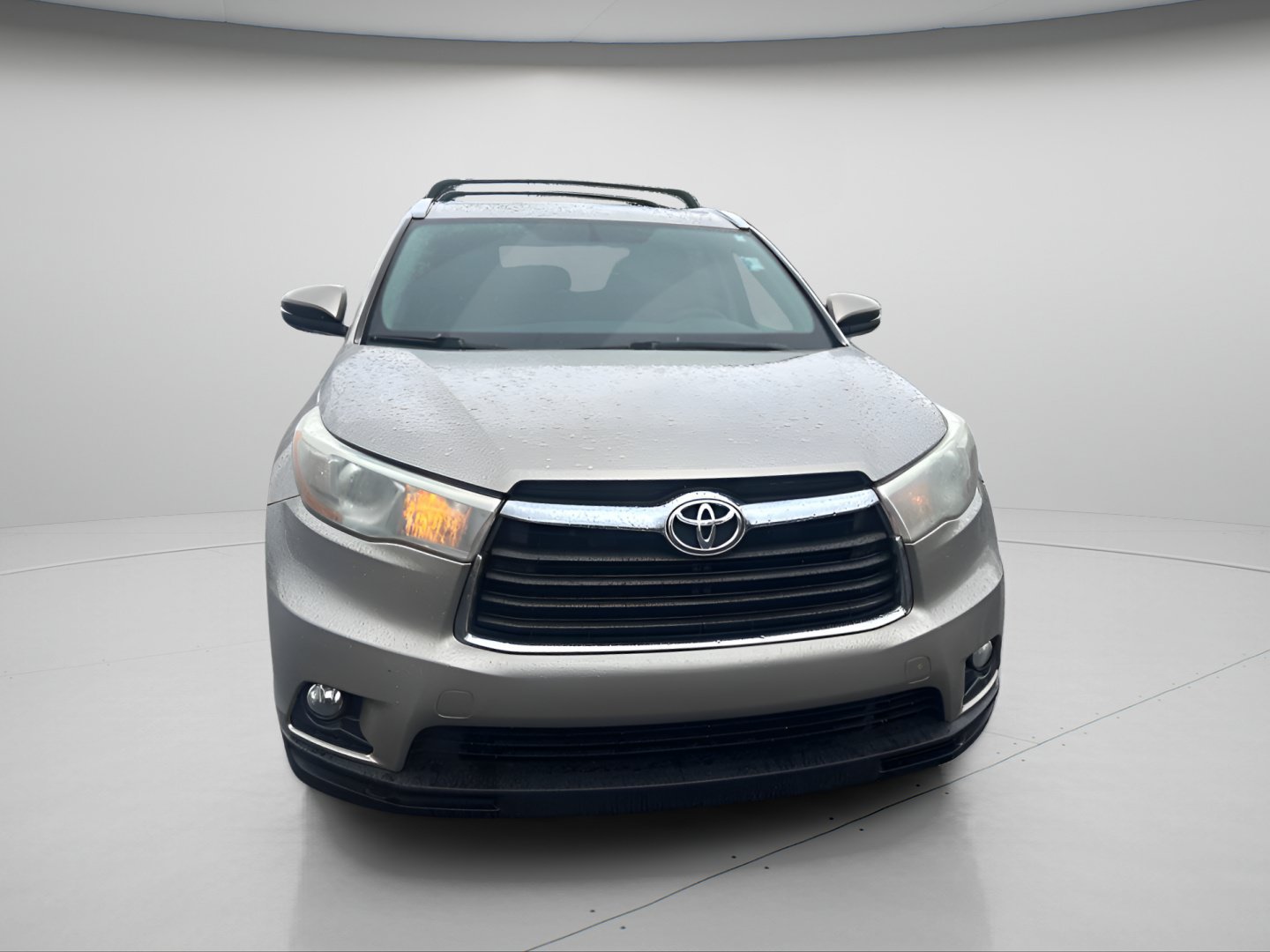 Used 2016 Toyota Highlander XLE AWD/4WD image 3