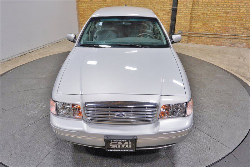 Used 2000 Ford Crown Victoria Police Interceptor RWD image 5