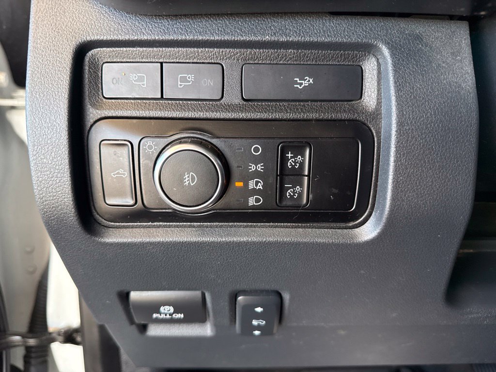 Used 2023 Ford F350 Lariat w/ Lariat Ultimate Package AWD/4WD image 14
