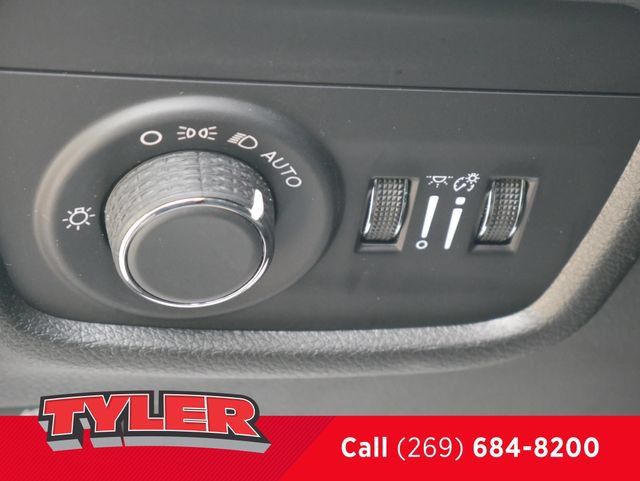 Certified 2024 Jeep Grand Cherokee L Laredo w/ Luxury Tech Group I AWD/4WD image 24