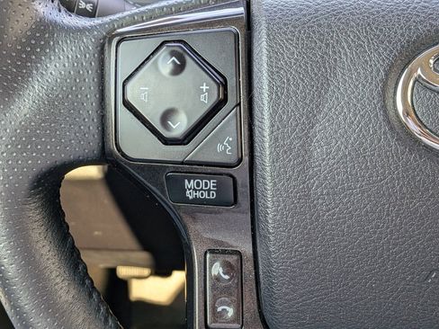 Used 2022 Toyota 4Runner TRD Off-Road Premium image 25