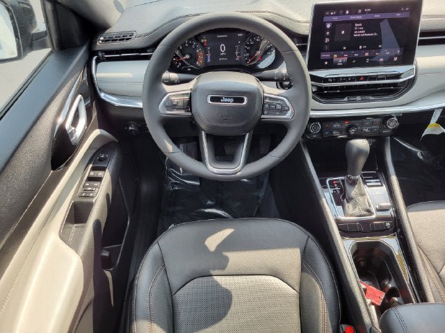 Certified 2023 Jeep Compass Limited AWD/4WD image 25