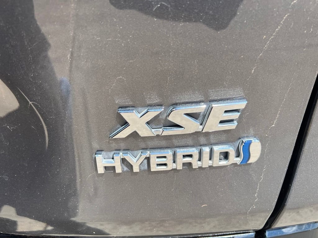 Used 2024 Toyota RAV4 XSE AWD/4WD image 33