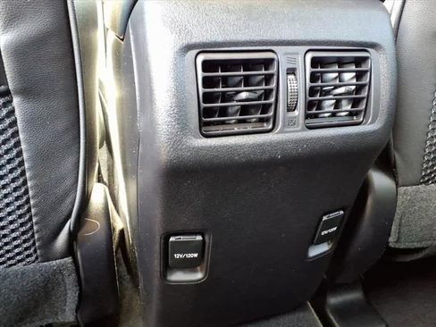 Used 2014 Toyota 4Runner SR5 Premium image 11