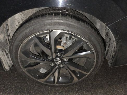 Used 2019 Honda Civic Sport image 13