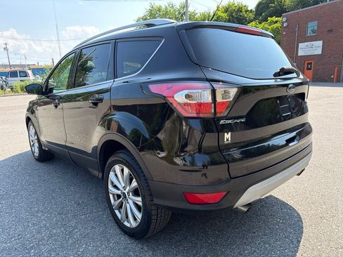 Used 2017 Ford Escape Titanium FWD image 4