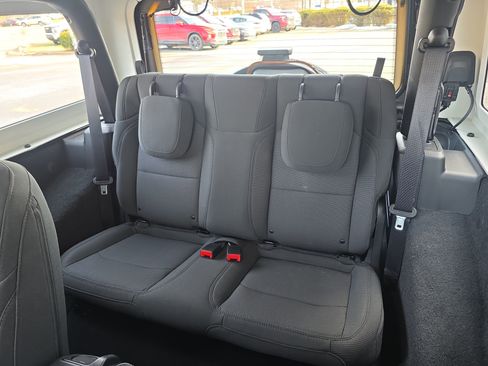 Used 2023 Jeep Wrangler Sport image 14