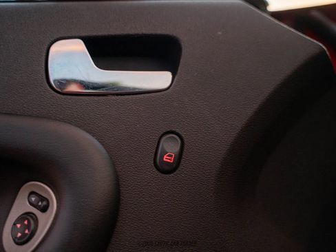 Used 2009 Pontiac Solstice Coupe RWD image 39