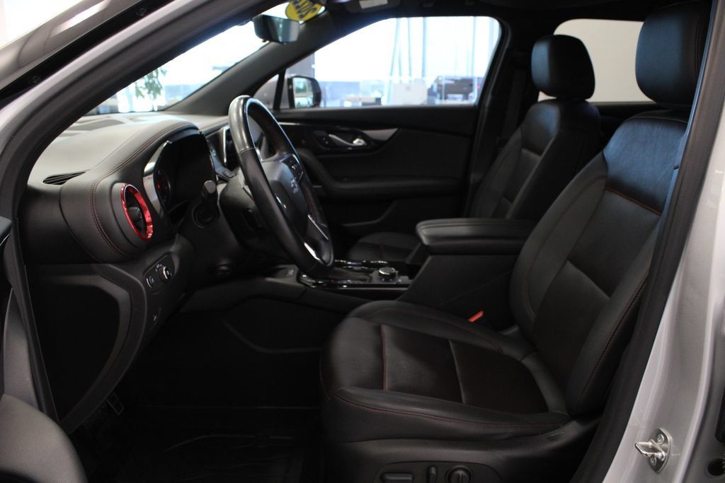 Used 2022 Chevrolet Blazer RS w/ Enhanced Convenience Package FWD image 10