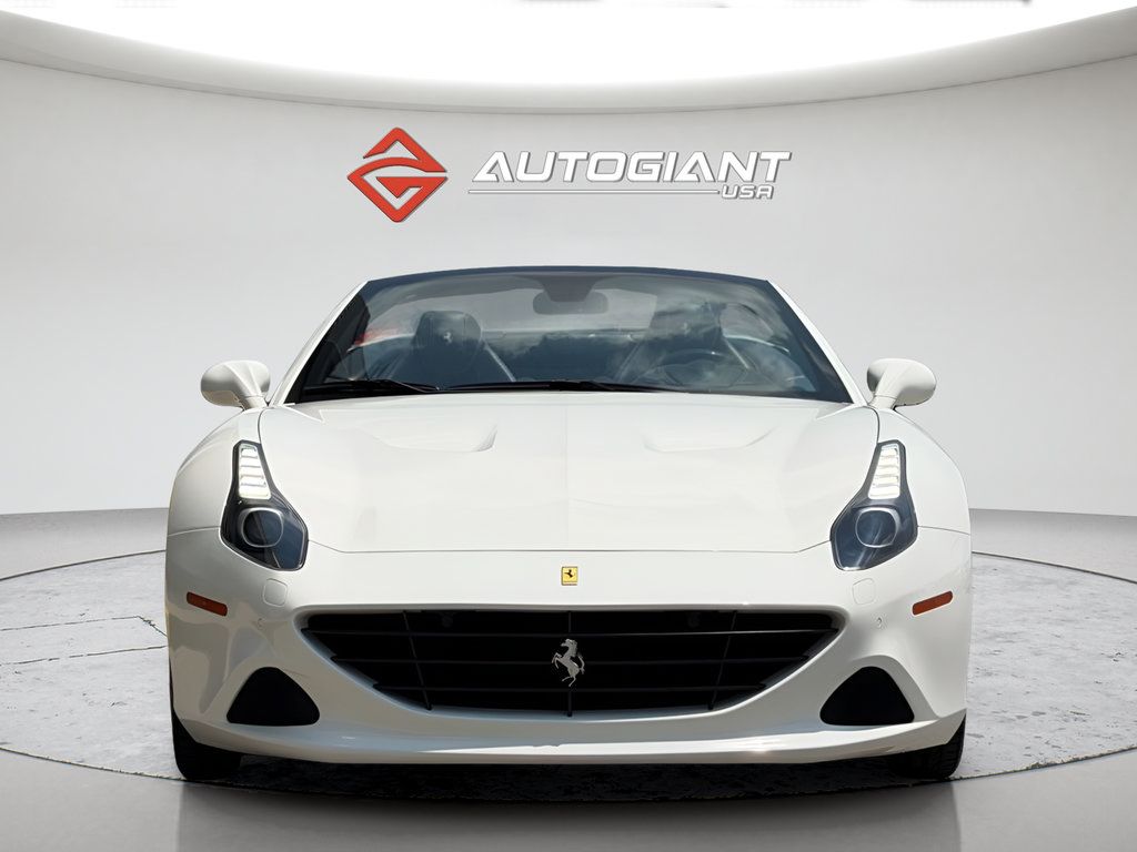 Used 2015 Ferrari California T RWD image 13