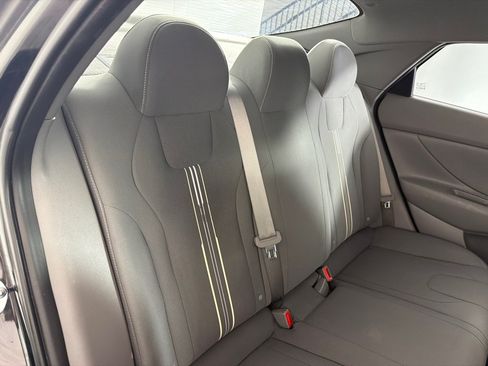 Used 2022 Hyundai Elantra SEL FWD image 22