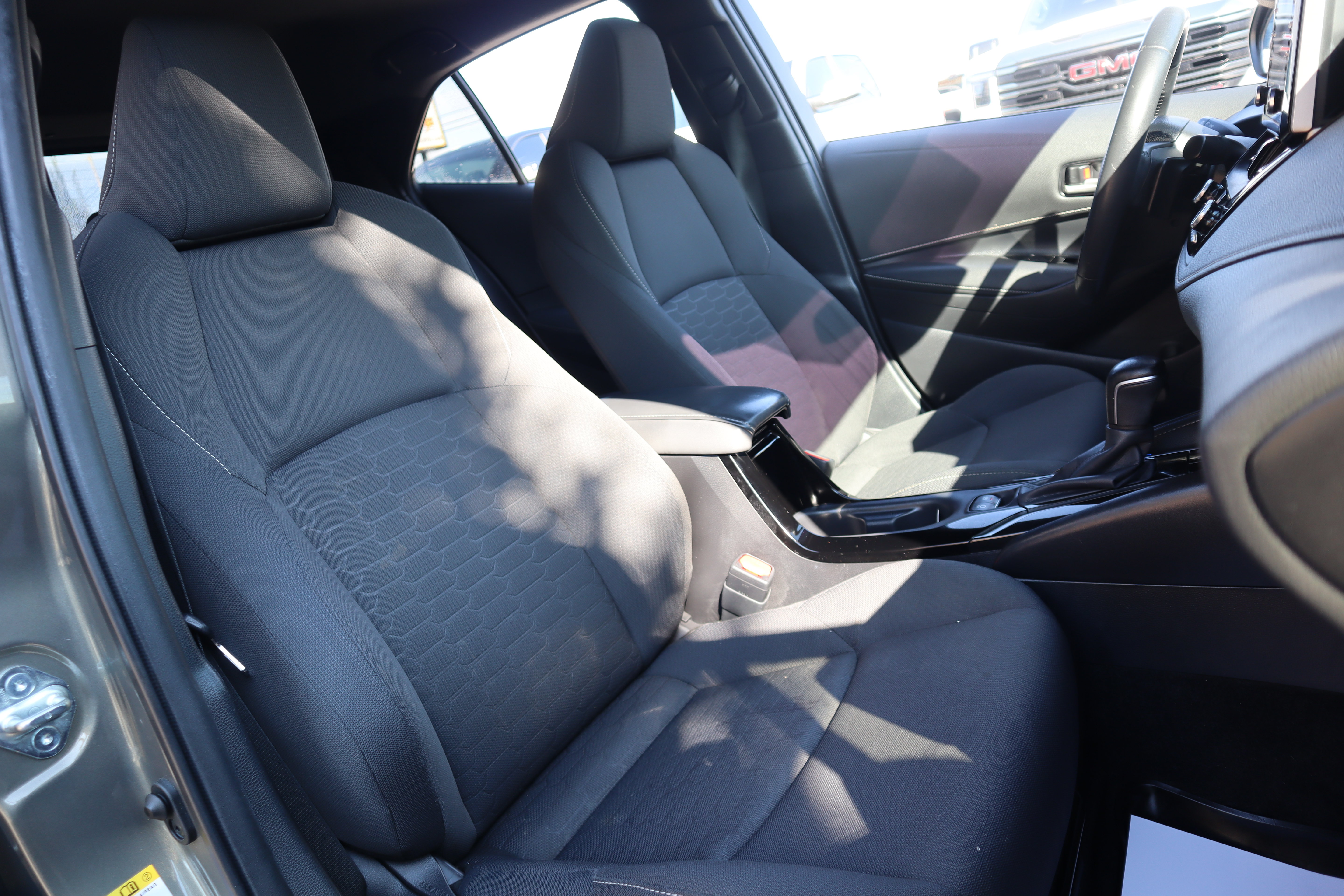 Used 2019 Toyota Corolla SE FWD image 30