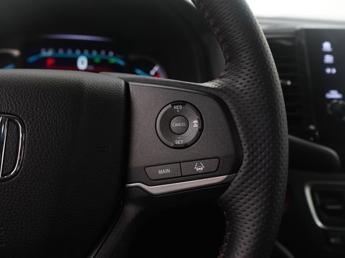 Used 2022 Honda Pilot TrailSport image 19