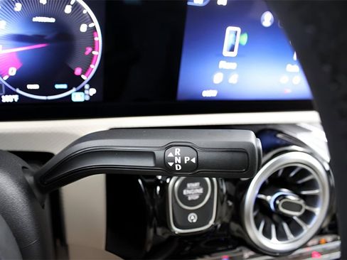 Used 2025 Mercedes-Benz CLA 250 image 16