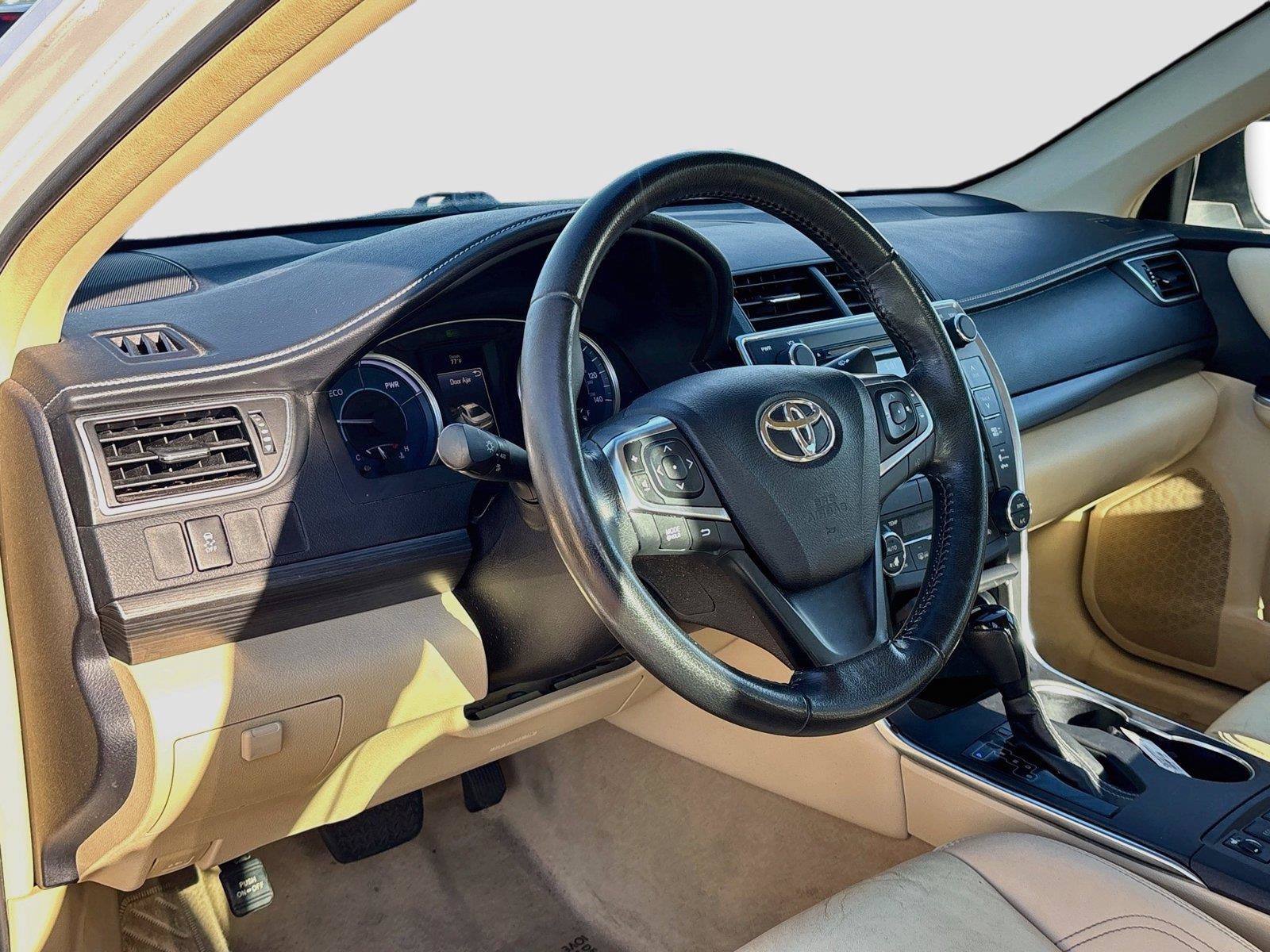 Used 2016 Toyota Camry XLE FWD image 9