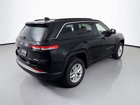 New 2025 Jeep Grand Cherokee Laredo w/ Luxury Tech Group I image 7