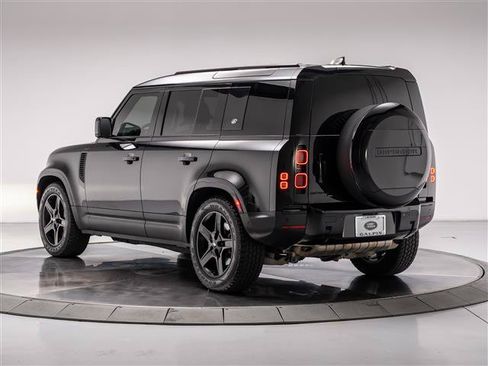 Used 2023 Land Rover Defender 110 SE AWD/4WD image 3