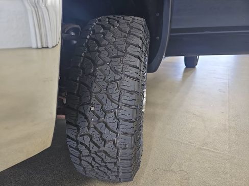 Certified 2018 GMC Sierra 2500 SLE w/ HD SLE Preferred Plus Package AWD/4WD image 37