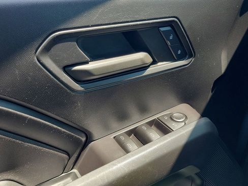 Used 2023 Chevrolet Colorado W/T RWD image 17