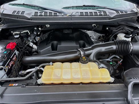 Used 2018 Ford F150 XLT image 31