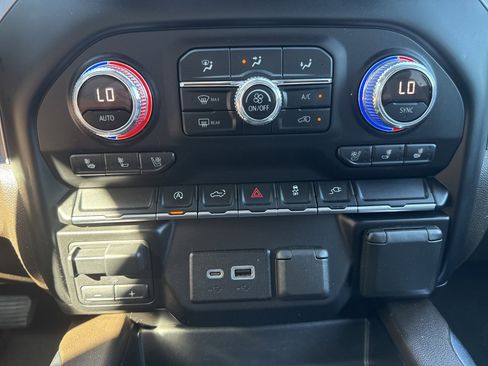 Used 2019 GMC Sierra 1500 SLT w/ SLT Premium Package image 15