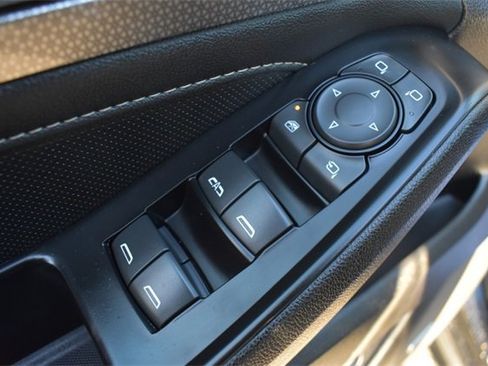 Certified 2023 Chevrolet Traverse Premier w/ Redline Edition image 25