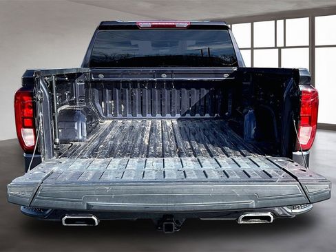 Used 2022 GMC Sierra 1500 Elevation w/ X31 Off-Road Package image 18