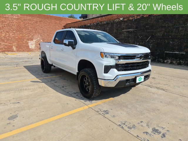 Used 2025 Chevrolet Silverado 1500 LT w/ Safety Package AWD/4WD image 2