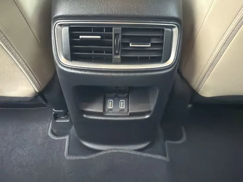 Used 2018 Honda CR-V Touring image 29