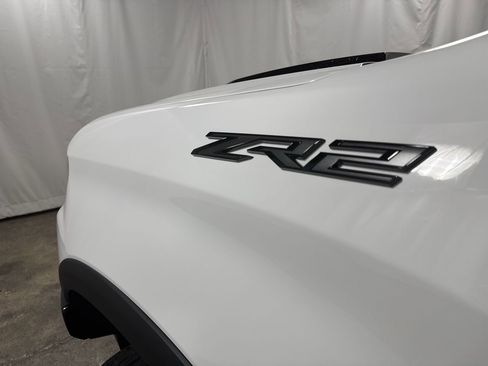 Used 2024 Chevrolet Silverado 1500 ZR2 w/ Technology Package image 15
