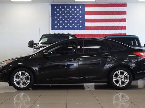 Used 2013 Ford Focus SE FWD image 4