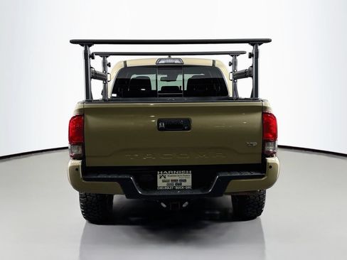 Used 2019 Toyota Tacoma TRD Off-Road w/ Technology Package AWD/4WD image 7