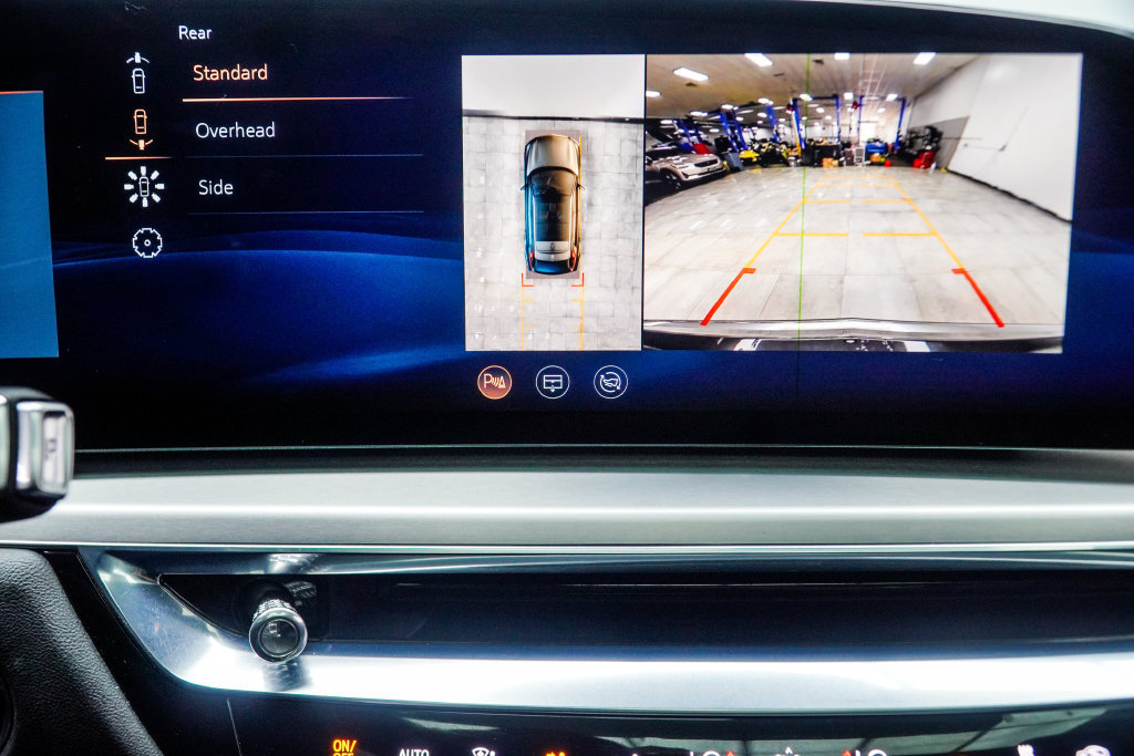 Used 2024 Cadillac Lyriq Luxury RWD image 29