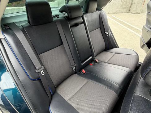 Used 2018 Toyota Corolla SE w/ Carpet Mat Package (TMS) FWD image 11